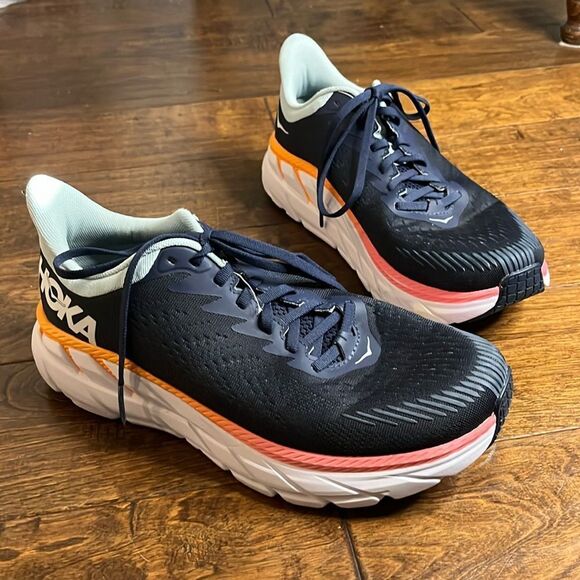Hoka One One Clifton 7, size 10D (wide) - Picture 1 of 11